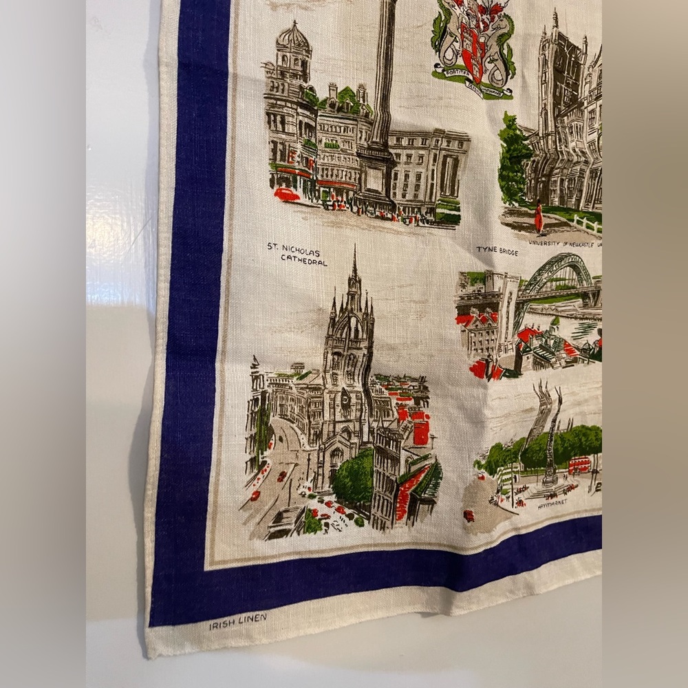 Vintage Irish Linen Tea Towel, Newcastle upon Tyne - Picture 2 of 4